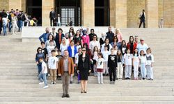 Girne Koleji’nden Anıtkabir’e çelenk!