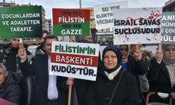 AK Gençlik İsrail'in Gazze'ye yönelik saldırılarını protesto etti