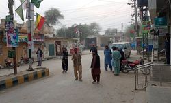 Pakistan’da seçim konvoyuna bombalı saldırı: 4 ölü
