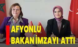 AFYONLU BAKAN İMZAYI  ATTI