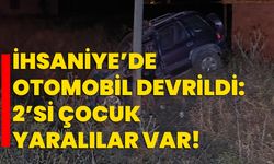 İhsaniye’de otomobil devrildi: 2’si çocuk yaralılar var!