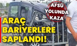 AFSÜ yolunda kaza: Araç Bariyerlere Saplandı!