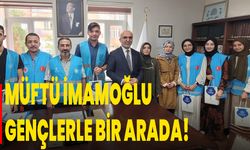 Müftü İmamoğlu gençlerle bir arada!