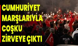 CUMHURİYET MARŞLARIYLA COŞKU ZİRVEYE ÇIKTI