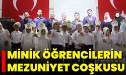 Minik Öğrencilerin Mezuniyet Coşkusu