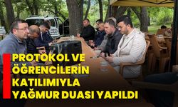 Protokol ve öğrencilerin katılımıyla yağmur duası yapıldı
