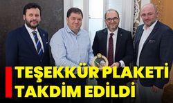 Teşekkür Plaketi Takdim Edildi
