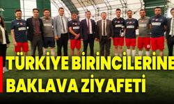 Türkiye Birincilerine Baklava Ziyafeti