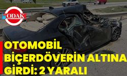 Otomobil Biçerdöverin Altına Girdi: 2 Yaralı