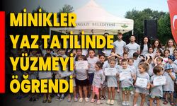 minikler yaz tatilinde yüzmeyi öğrendi