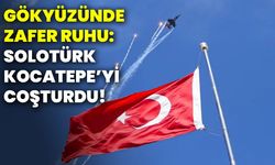 Gökyüzünde zafer ruhu: SOLOTÜRK Kocatepe’yi coşturdu!