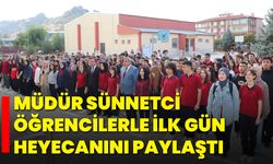 Müdür Sünnetci Öğrencilerle İlk Gün Heyecanını Paylaştı