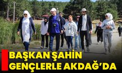 Başkan Şahin Gençlerle Akdağ’da