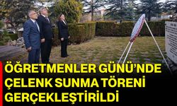Öğretmenler Günü’nde Çelenk Sunma Töreni Gerçekleştirildi