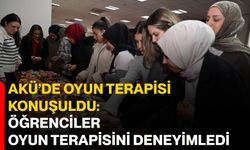 AKÜ’de Oyun Terapisi Konuşuldu: Öğrenciler Oyun Terapisini Deneyimledi