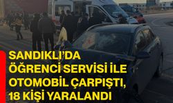 Sandıklı’da öğrenci servisi ile otomobil çarpıştı, 18 kişi yaralandı