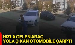 Hızla gelen araç, yola çıkan otomobile çarptı