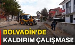 Bolvadin’de kaldırım çalışması!