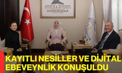 Kayıtlı Nesiller Ve Dijital Ebeveynlik Konuşuldu