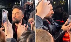 Megastar Tarkan’dan Hayranıyla Gülümseten Diyalog: “Teyze mi, Abla mı?”