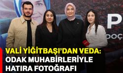 Vali Yiğitbaşı’dan veda: ODAK muhabirleriyle hatıra fotoğrafı