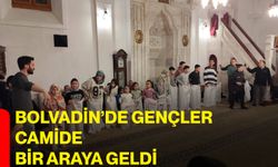 Bolvadin'de gençler camide bir araya geldi