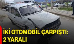 İki Otomobil Çarpıştı: 2 Yaralı