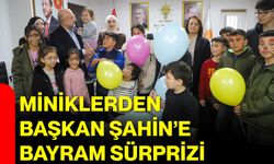 Miniklerden Başkan Şahin’e Bayram Sürprizi