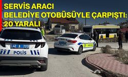 Servis aracı belediye otobüsüyle çarpıştı: 20 yaralı