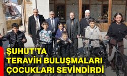 Şuhut’ta teravih buluşmaları çocukları sevindirdi