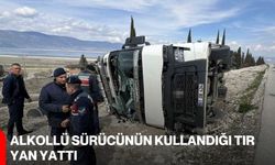 Alkollü sürücünün kullandığı tır yan yattı