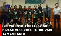 Bolvadin’de liseler arası kızlar voleybol turnuvası tamamlandı