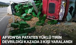 Afyon’da Patates yüklü tır devrildiği kazada 3 kişi yaralandı