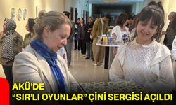 AKÜ’de “Sır’lı Oyunlar” çini sergisi açıldı