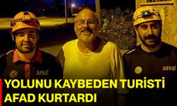 Yolunu kaybeden turisti AFAD kurtardı