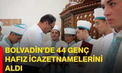Bolvadin’de 44 genç hafız icazetnamelerini aldı