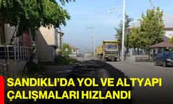 Sandıklı’da yol ve altyapı çalışmaları hızlandı