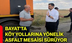 Bayat'ta köy yollarına yönelik asfalt mesaisi sürüyor