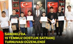 Sandıklı'da 15 Temmuz Dostluk Satranç Turnuvası düzenlendi