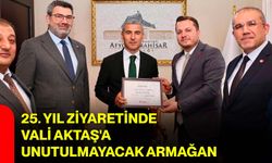 25. yıl ziyaretinde Vali Aktaş'a unutulmayacak armağan