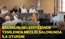 Bolvadin Belediyesinde yenilenen meclis salonunda ilk oturum