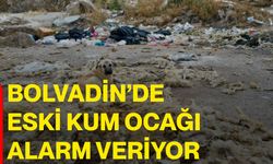 Bolvadin’de eski kum ocağı alarm veriyor