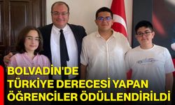 Bolvadin'de Türkiye derecesi yapan öğrenciler ödüllendirildi