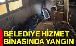 Belediye hizmet binasında yangın