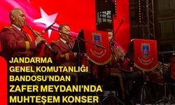 Jandarma Genel Komutanlığı Bandosu’ndan Zafer Meydanı’nda Muhteşem Konser