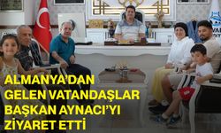 Almanya’dan gelen vatandaşlar Başkan Aynacı’yı ziyaret etti