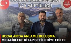 Hocalar’da anlamlı buluşma: Misafirlere kitap seti hediye edildi