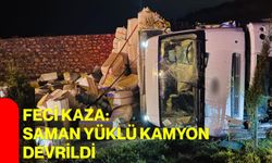 Feci kaza: Saman yüklü kamyon devrildi
