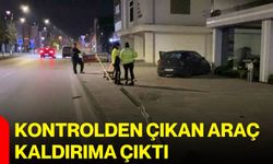 Kontrolden çıkan araç kaldırıma çıktı