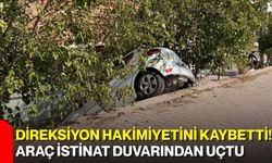 Direksiyon hakimiyetini kaybetti! Araç istinat duvarından uçtu